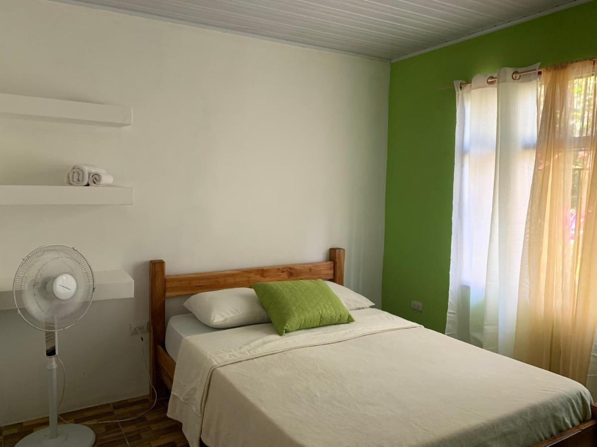 Alma Del Bosque Vacation Home And Apartments Quepos Kültér fotó